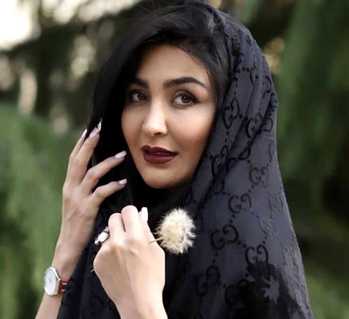 سیگار و فندک کنار کیک تولد لاکچری مریم معصومی +عکس