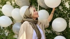 عکس جنجالی بهاره افشاری پشت موتور کامبیز دیرباز درخیابان های تهران +عکس