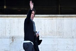 ویدئو حرکت جنجالی ساپینتو بعد از دربی | هجوم ساپینتو به سمت داور با الفاظ رکیک