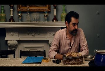 سیگار شهاب حسینی در گناه فرشته چه رازی دارد؟ | فروش سیگار 6 میلیونی برای شهاب حسینی دردسر ساز شد +عکس