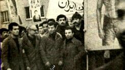 علی پروین در صف اول انقلاب +عکس