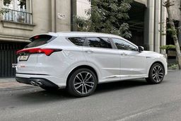 شاسی‌بلند میلیاردی جدید در خیابان‌های تهران+ عکس