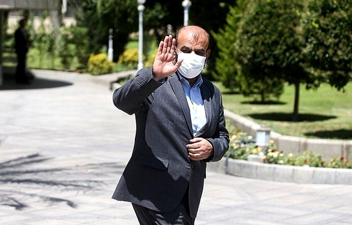 خداحافظی رئیسی با پیکر رستم قاسمی +عکس