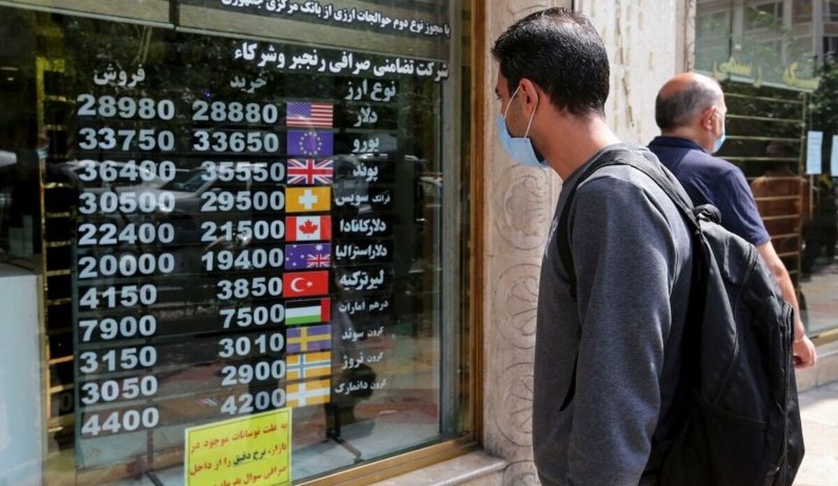 قیمت دلار امروز ٢١ اردیبهشت‌/پیشروی قیمت دلار آزاد