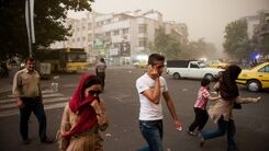 خیزش گرد و خاک و باد شدید در این مناطق تهران | این دو منطقه خنک ترین جای تهران است