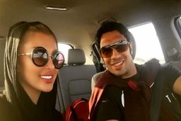 عکس لو رفته فوتبالیست معروف در کنار همسرش در دریا +عکس جدید