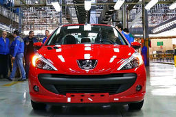 ارزان ترین خودروی ایرانی صفر چند است؟ | این مدل پژو پارس ۲۰ میلیون تومان کاهش قیمت داشت | قیمت خودرو امروز ۲۴ تیر ۱۴۰۲