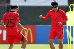 مهاجم تیم ملی کره‌ در جام جهانی زورو شد +عکس