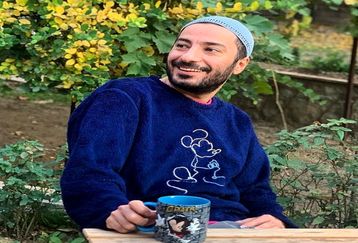 نوید محمدزاده و زنش بعد از مدتها با هم دیده شدند | تیپ دهه شصتی نوید و فرشته سوژه شد + عکس