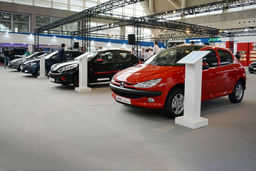 نوسان عجیب قیمت خودروهای پرفروش ایرانی | شاهین و دنا گران شدند تارا ارزان شد