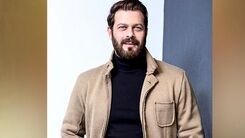 مبارزه با کرونا به سبک پژمان بازغی +عکس دیدنی 