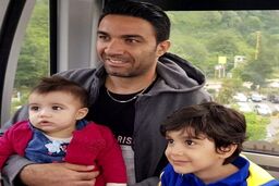 تصویری از وضعیت عجیب نکونام در زیر سرم!