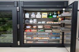 یخچال خانه چهره سرشناس همه را متعجب زده کرد +تصاویر