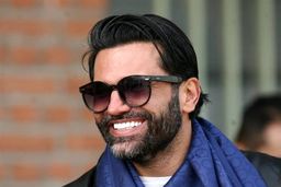 جنجال علیرضا نیکبخت و همسرش با یک عکس خاله زنکی!