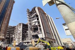 خبر تکان دهنده| بخش‌ هایی از متروپل حتی جوشکاری نداشت