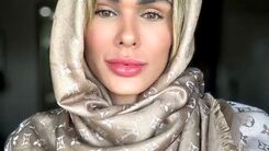  پوشش جالب همسر مهاجم جدید پرسپولیس +عکس