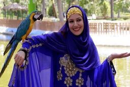 عکس بامزه از جشن تولد دختر زیبای خاله شادونه 