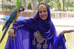 عکس بامزه از جشن تولد دختر زیبای خاله شادونه 