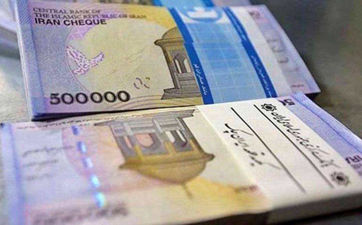 فوری /هدیه ۱۰۰ هزار تومانی دولت در حساب یارانه بگیران به مناسبت دهه فجر | عیدی فجرانه دولت به چه کسانی تعلق می‌گیرد؟ 