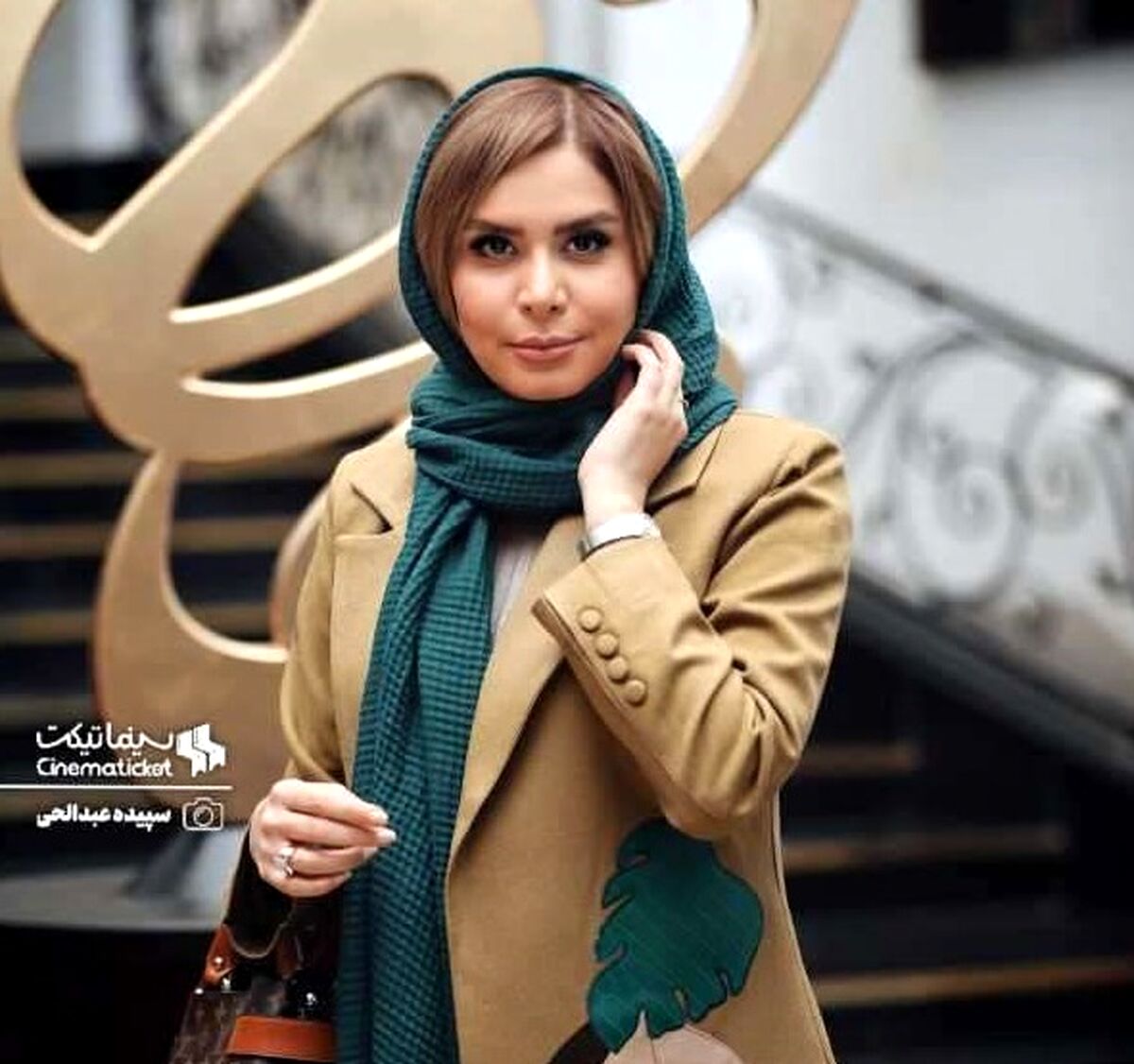 بازگشت دوباره نجمه جودکی به صدا و سیما با این چهره | جنجال پوشش متفاوت نجمه جودکی در تلویزیون +عکس