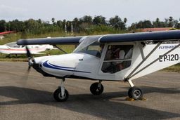 یک هواپیمای آموزشی اطراف کرج از رادار محو شد