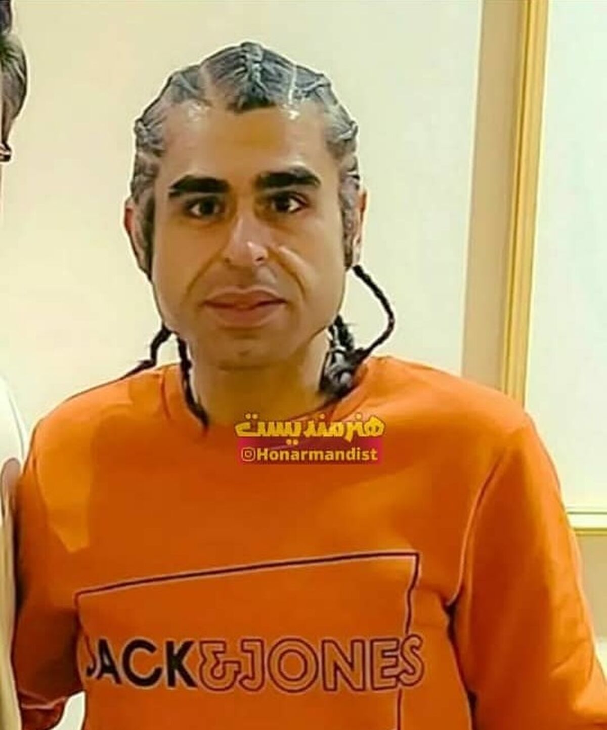 تی شرت جنجالی امیر نوری در سوریه +عکس