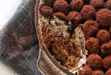 دسر کاکائویی؛ یک دسر لطیف و سبک برای دورهمی ها | طرز تهیه دسر خوشمزه و فوری با 4 قلم مواد 