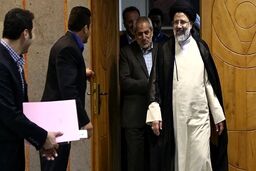 رئیسی : تورم ۳۲۰٪ در هشت سال قابل قبول نیست / بیش از ۵ میلیون بیکار داریم