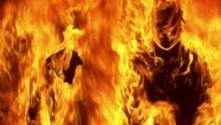 بازداشت دو پسر ۱۷ و ۲۱ ساله در ماجرای تکان‌دهنده | کشف جسدهای سوخته پدر و مادر ناتنی‌ درون خودرو +عکس هولناک