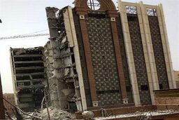 خروج همه مفقودان حادثه آبادان از زیر آوار