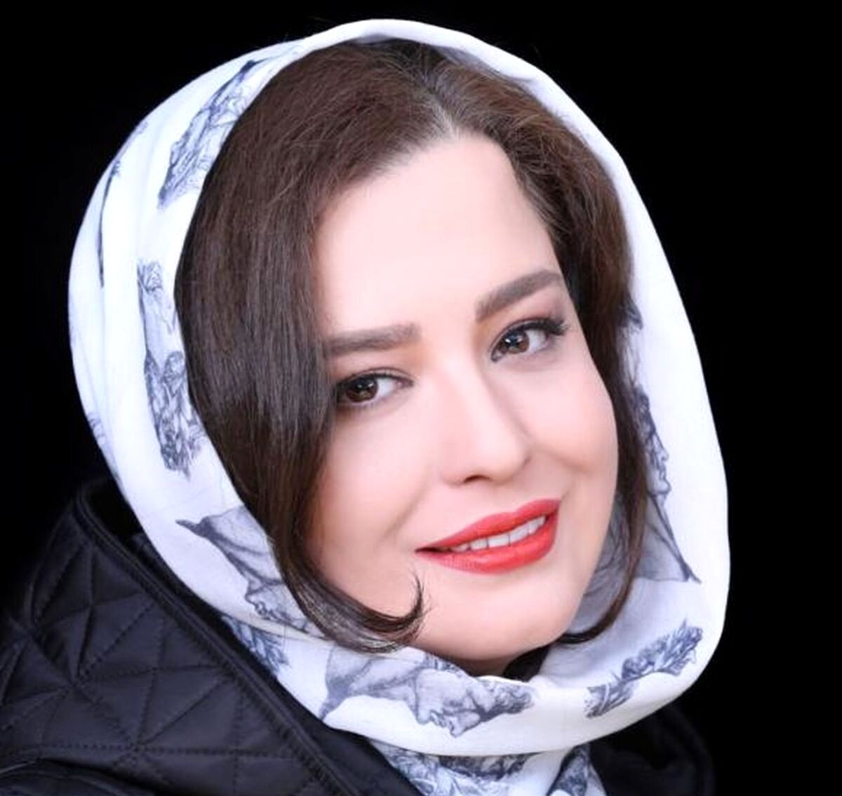 بیوگرافی مهراوه شریفی نیا 