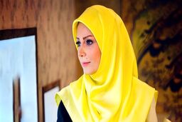 پیاده روی شبانه صبا راد با تیپ نامتعارف/صبا راد و به رخ کشیدن خانه لاکچری اش در چیتگر تهران +عکس