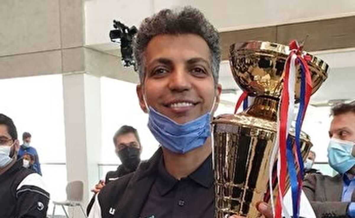 عادل فردوسی پور برمی گردد؟