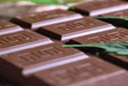 کشف شکلات‌های تریاکی در فرودگاه امام 