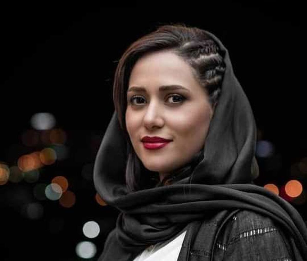 زندگینامه پریناز ایزدیار