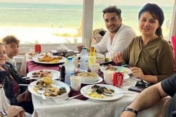 فرزند دوم خانوم و آقا بازیگر ایرانی در خارج به دنیا آمد | تولد فرزند دوم ساعد سهیلی از همسر خارجی اش +عکس