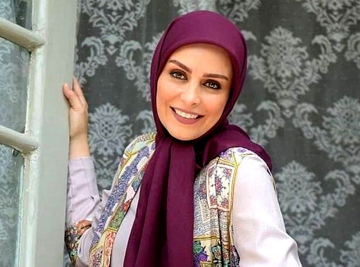عکس غم انگیز از مراسم سالگرد ماهچهره خلیلی سر مزارش+عکس