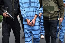 دستگیری اراذل و اوباشی که برای خنده یکنفر را آتش زدند ! | بازداشت ۲۳۷ شرور و عربده‌کش در تهران !