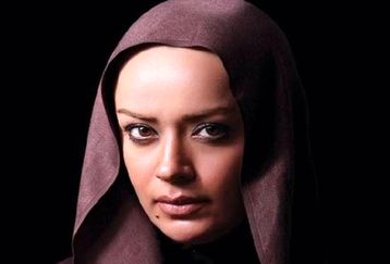 حرکت جدید الهام چرخنده او را از کار و مملکت بیرون کرد | الهام چرخنده طی حرکت عجیبی در کنسرت خوانندگی کرد! 