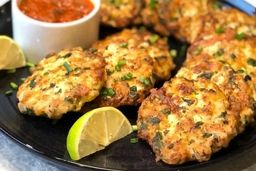 طرز تهیه کتلت ایتالیایی | شام ویژه با کیتو مرغ و سس مخصوص 