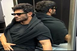 عکس جنجالی محمدرضا گلزار و آیسان | عکس جدید از تفریح دونفره محمدرضا گلزار و همسرش +عکس