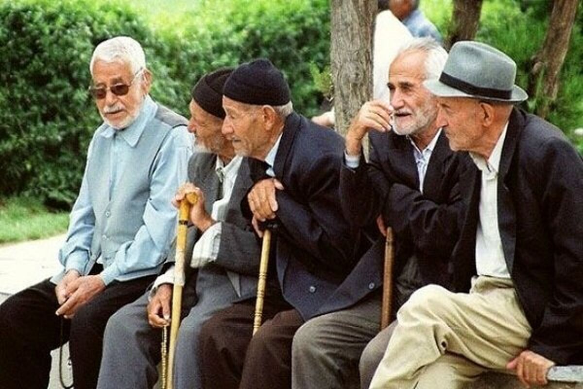 خبر مهم/این بازنشستگان نمی‌توانند وام بدون ضامن بگیرند