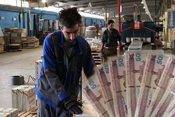 جزییات تازه درباره افزایش حقوق کارگران/افزایش باورنکردنی حقوق کارگران در سال آینده