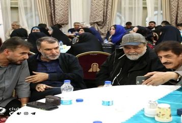 عکس متفاوت از پژمان بازغی و شریفی‌نیا سر سفره افطار | افطاری بازیگران خبرساز شد +عکس