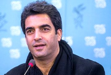 چهره شکسته و موهای سفید منوچهر هادی بعد از جدایی از بازیگر معروف | خونه و زندگی شلخته همسر سابق بازیگر ایرانی +عکس