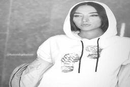 تو چشم بودن آناهیتا درگاهی با تیپ عجیب و غریب/تفریح عروس سابق علی پروین بدون شوهر بازیگرش در صحرا +عکس لو رفته