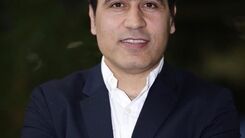 پوستر فیفا با تصویری از مهدی مهدوی‌کیا