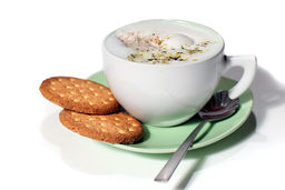 طرز تهیه یک نوشیدنی داغ کافی شاپی | روزهای سرد زمستان این ترکیب را حتما امتحان کنید