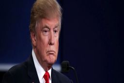 پوشش متفاوت ایوانکا ترامپ در قطر +عکس