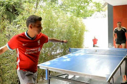 کری‌خوانی جالب علی دایی و دخترش نورا | دختر علی دایی استقلالی از آب در می آید! +فیلم